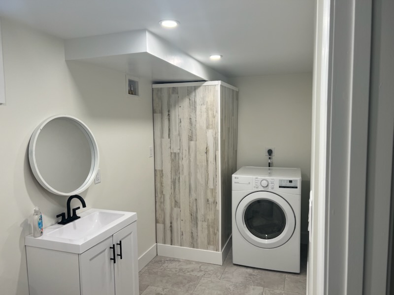 Finished bathroom and laundry painting